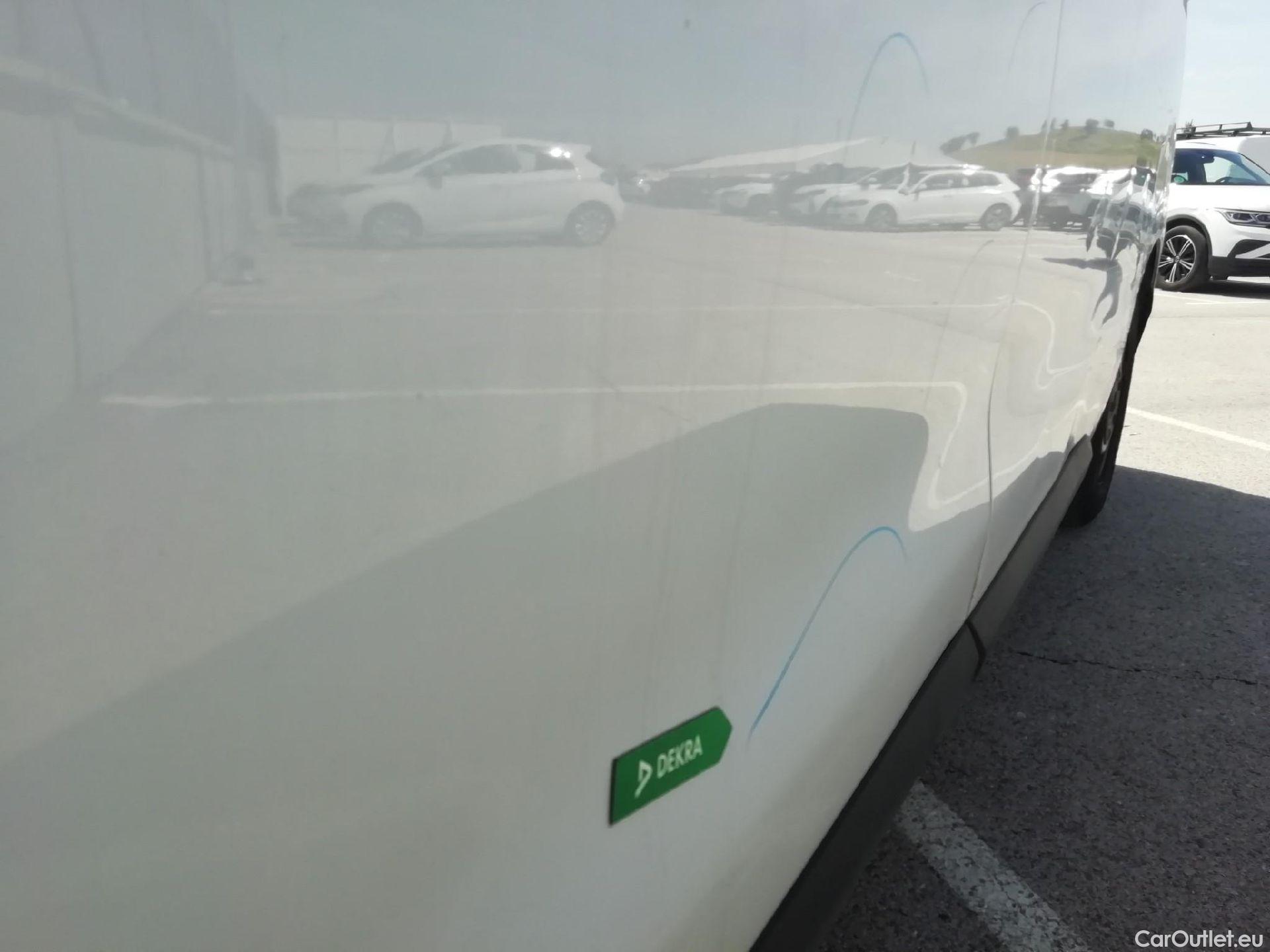  Citroen  Jumpy CITROEN  / 2016 / 4P / furgón Furgón Talla M BlueHDi 100 S&S 6v #26