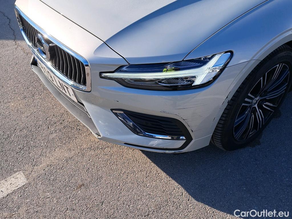  Volvo  V60 VOLVO  / 2018 / 5P / familiar 2.0 T8 AWD Recharge Inscription Exp Auto #19