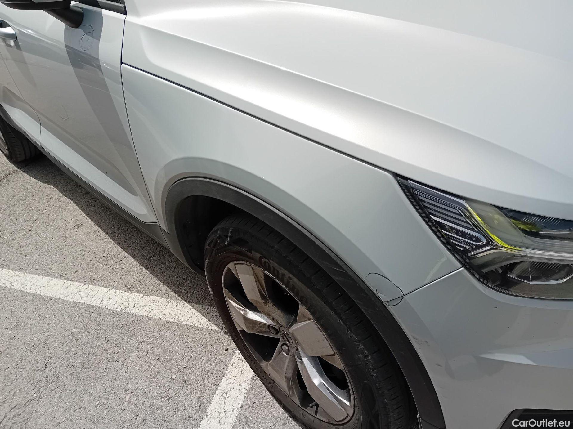 Volvo  XC 40 VOLVO XC40 / 2017 / 5P / todoterreno 2.0 B3 G Momentum Pro Auto #45
