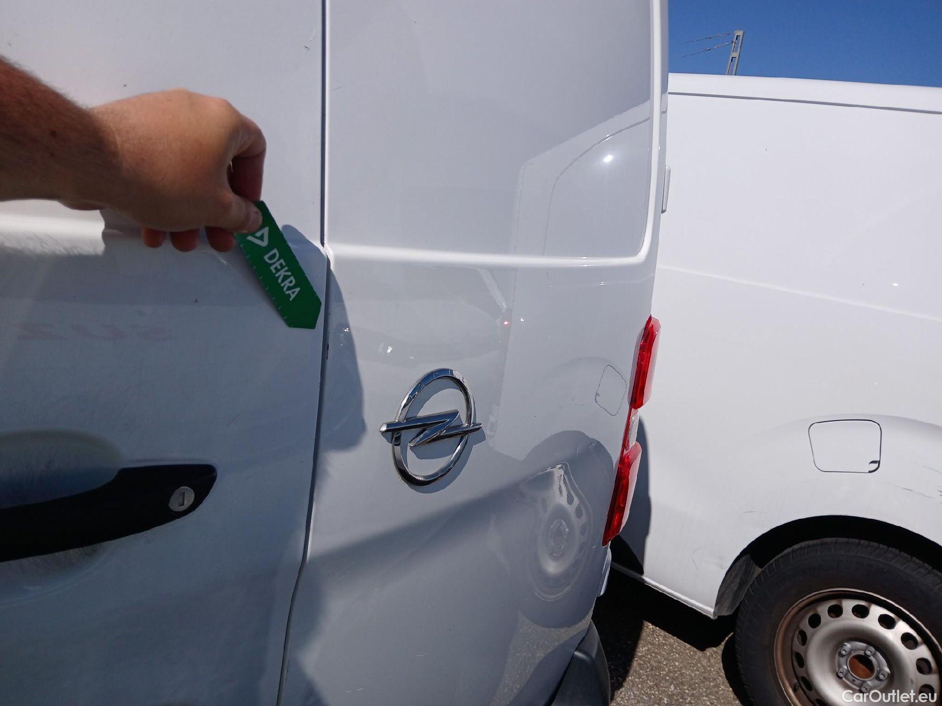  Opel  Vivaro OPEL  / 2019 / 4P / furgón 1.5 Diésel 88kW (120CV) M Std Express #30