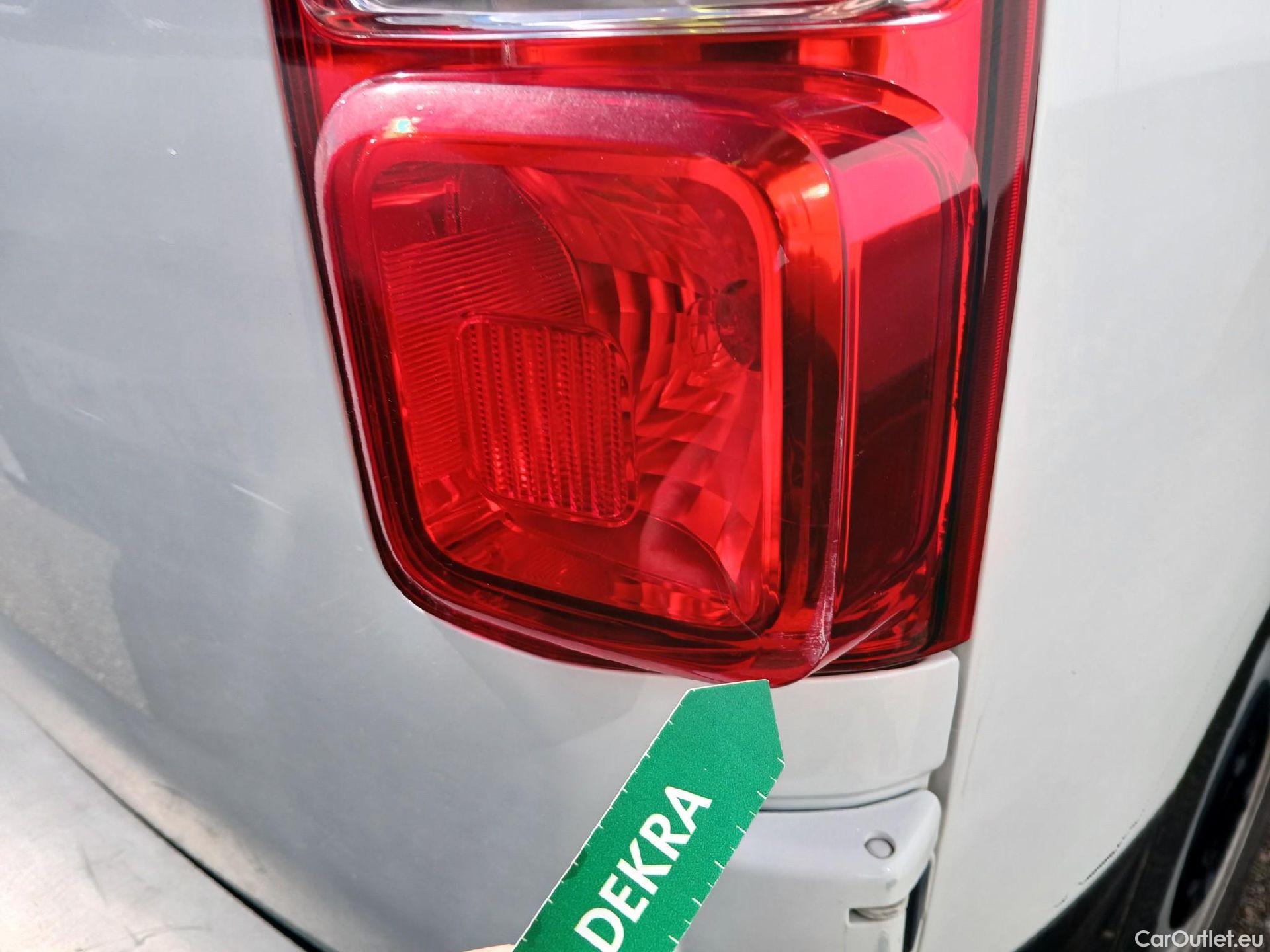  Opel  Vivaro OPEL  / 2019 / 4P / furgón 1.5 Diésel 88kW (120CV) M Std Express #32