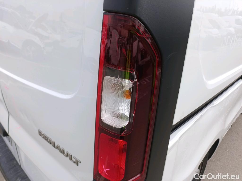  Renault  Trafic RENAULT  / 2019 / 4P / furgón Furgón 27 L1H1 Energy BluedCi 88 kW #21