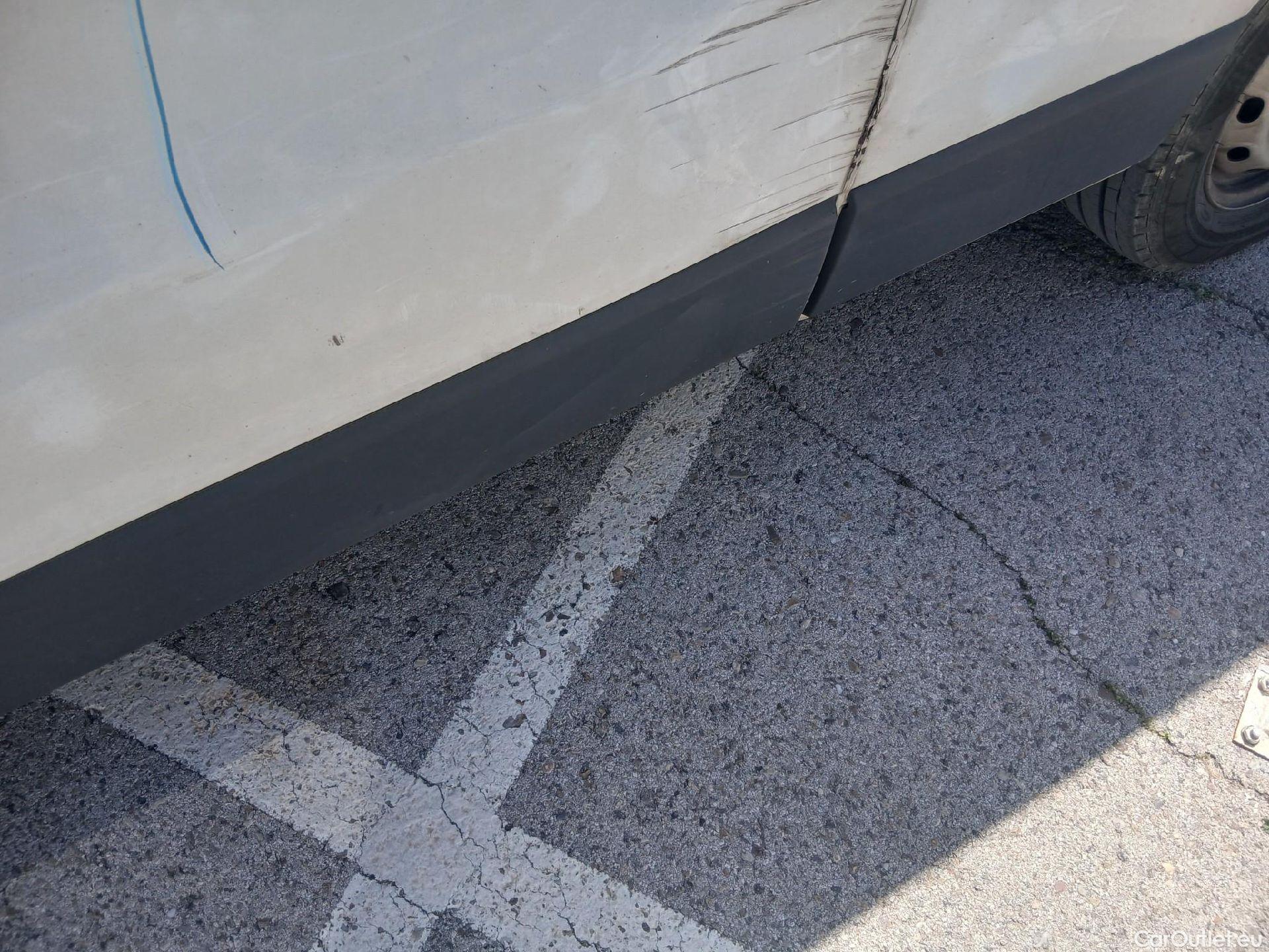  Renault  Trafic RENAULT  / 2019 / 4P / furgón Furgón 29 L2H1 Energy BluedCi 107 kW #22