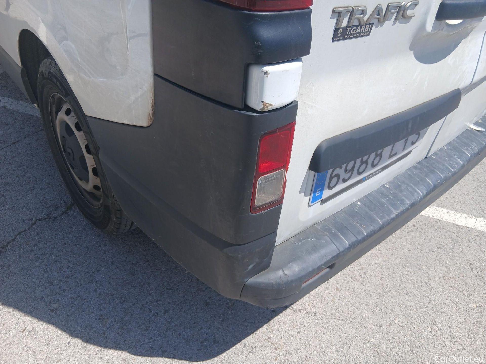  Renault  Trafic RENAULT  / 2019 / 4P / furgón Furgón 29 L2H1 Energy BluedCi 107 kW #23