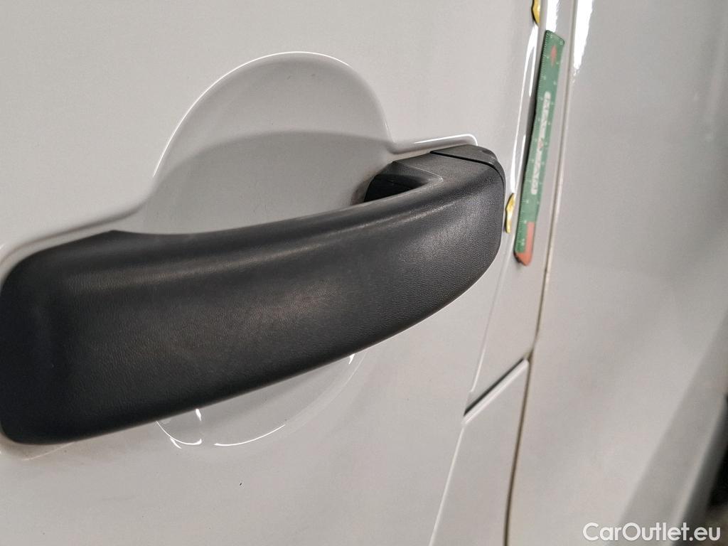  Renault  Trafic RENAULT  / 2019 / 4P / Fourgon tole FG GCF L2H1 1200 Energy dCi 145 BVA #10