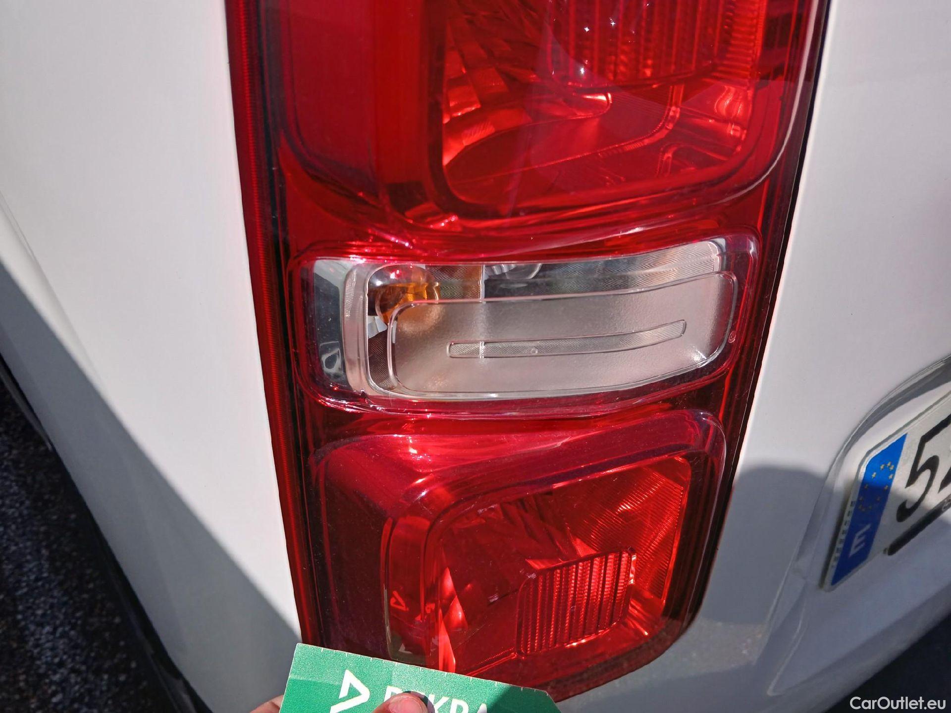 Opel  Vivaro OPEL  / 2019 / 4P / furgón 1.5 Diésel 88kW (120CV) M Std Express #22