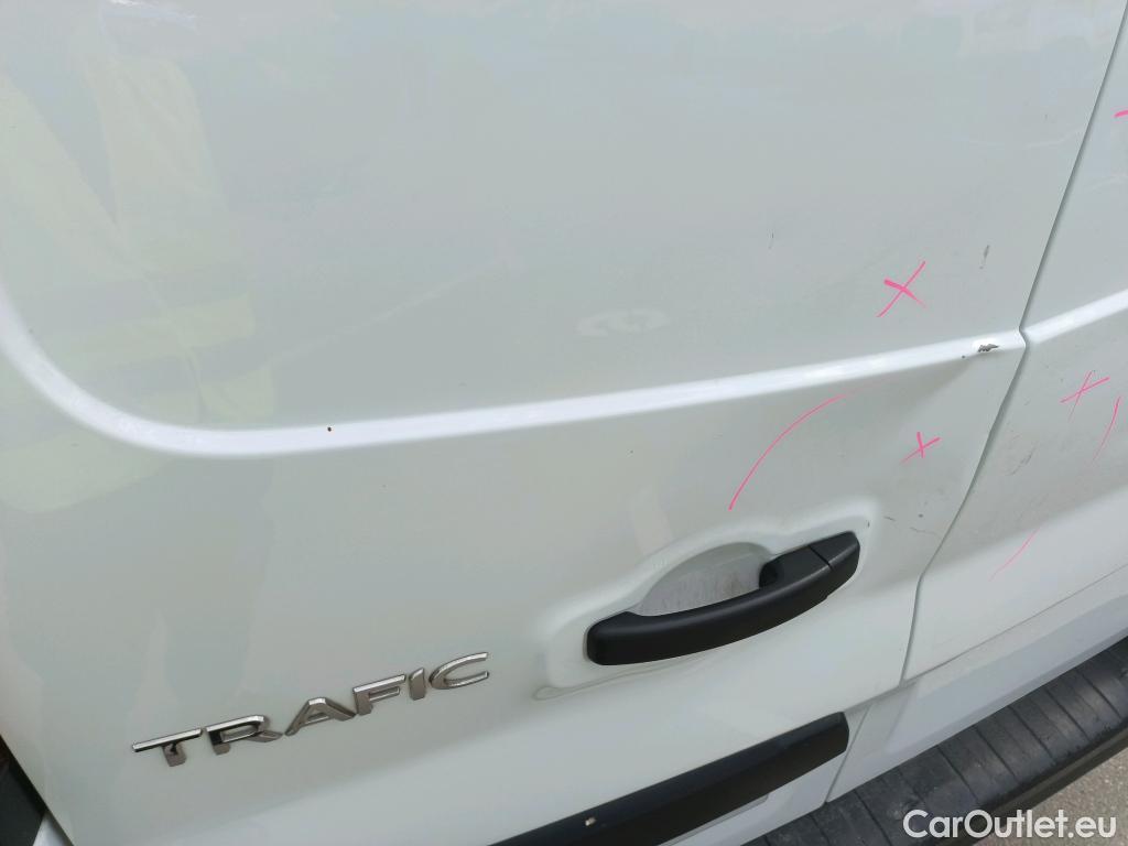  Renault  Trafic RENAULT  / 2019 / 4P / furgón Furgón 27 L1H1 Energy BluedCi 88 kW #11