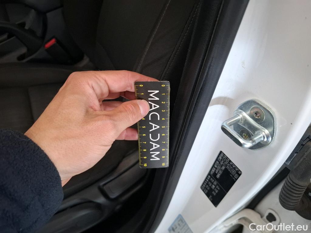  Hyundai  Konna HYUNDAI Kona / 2020 / 5P / SUV 1.6 CRDI 136 HYBRID 48V BUSINESS /  TRANSFO VP VF #14