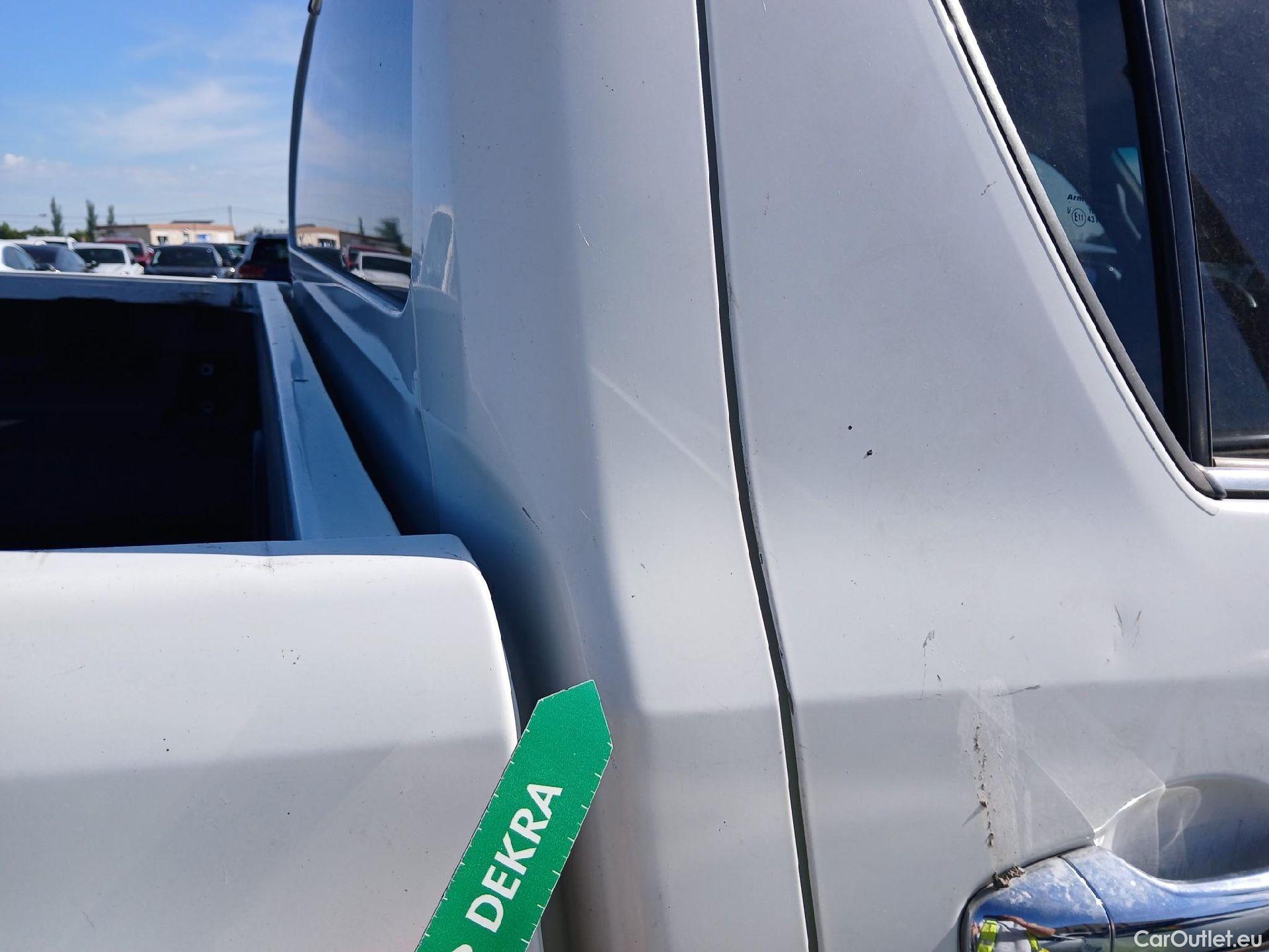  Toyota  Hilux TOYOTA  / 2020 / 4P / pickup 2.4 D-4D Cabina Doble GX Plus #82