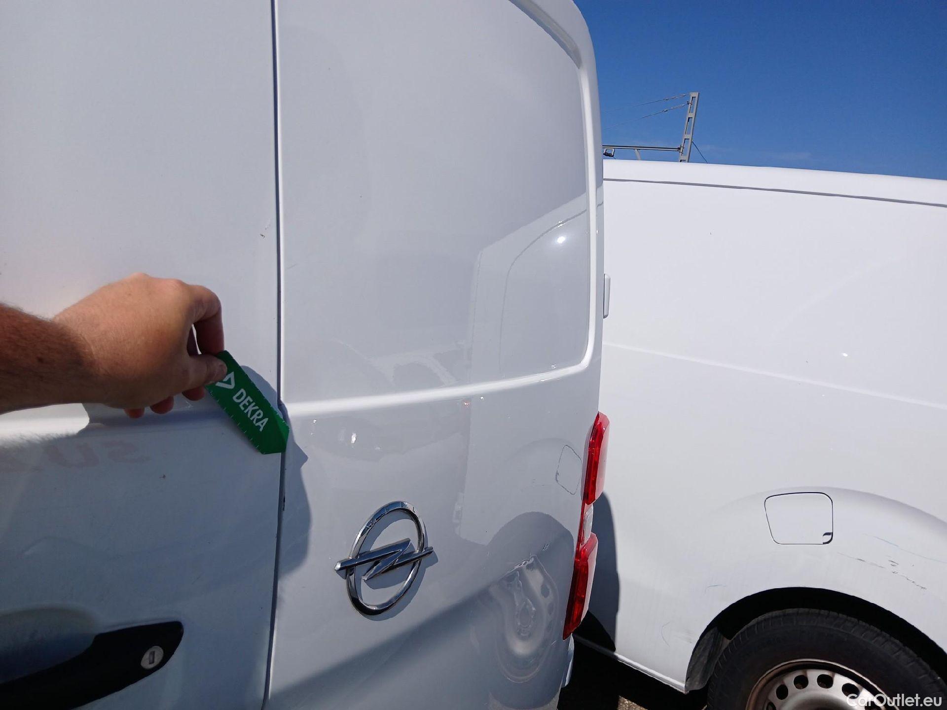  Opel  Vivaro OPEL  / 2019 / 4P / furgón 1.5 Diésel 88kW (120CV) M Std Express #28