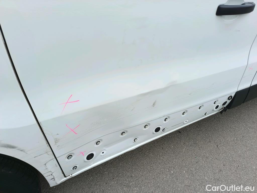  Renault  Trafic RENAULT  / 2019 / 4P / furgón Furgón 27 L1H1 Energy BluedCi 88 kW #9