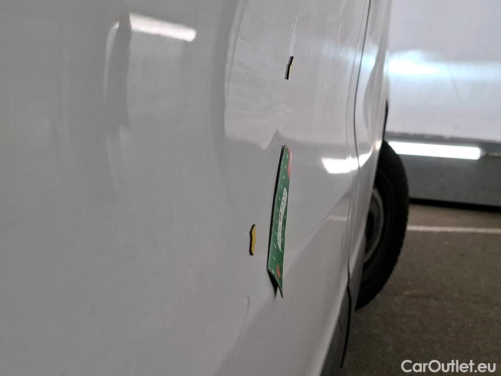  Renault  Trafic  Fourgon L2H1 3T Grand Confort 2.0 dCi 130CV BVM6 E6d #21