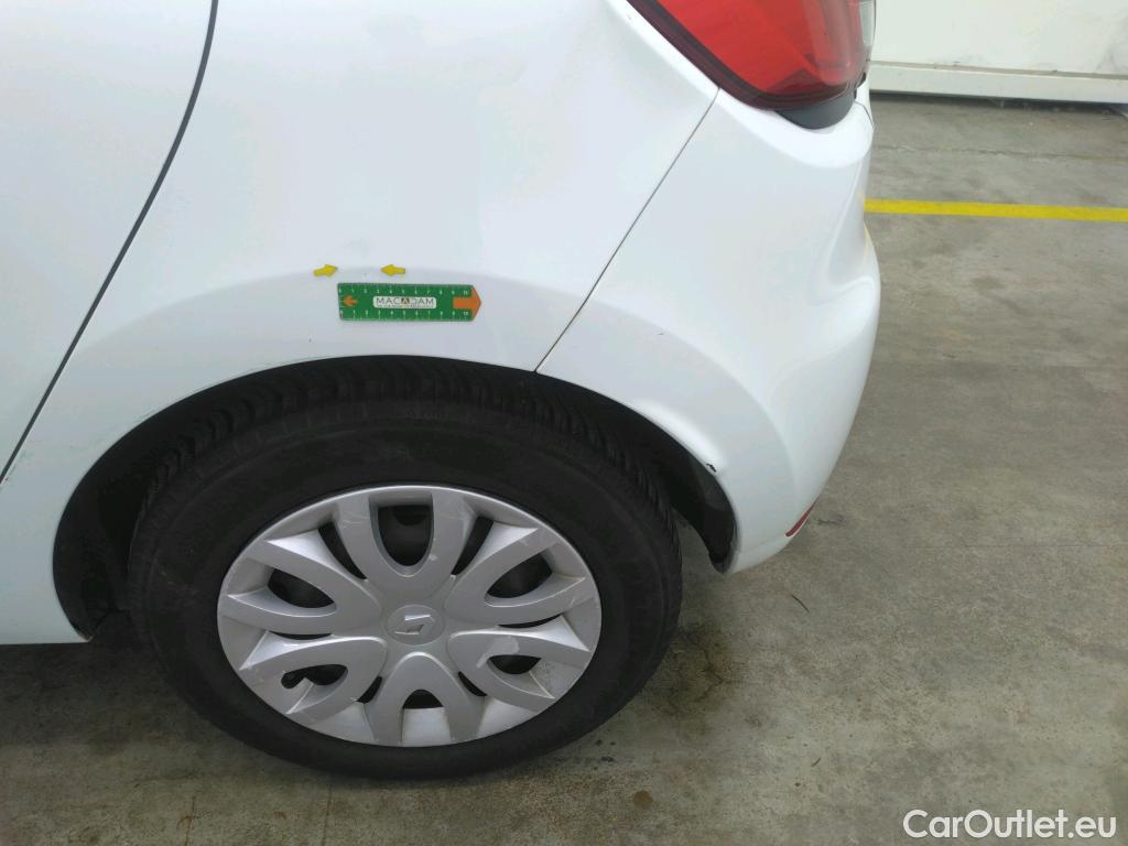  Renault  Clio  IV Air MediaNav 1.5 dCi 75CV BVM5 E6 #73
