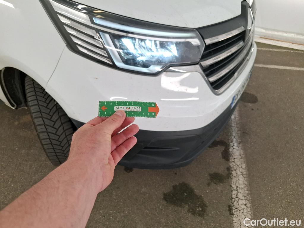  Renault  Trafic  Fourgon L2H1 3T Grand Confort 2.0 dCi 130CV BVM6 E6d #22