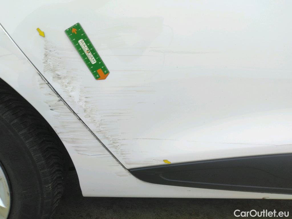  Renault  Clio  IV Air MediaNav 1.5 dCi 75CV BVM5 E6 #31