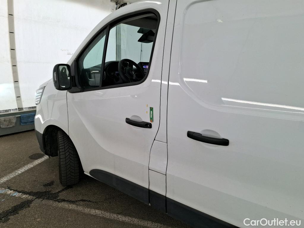  Renault  Trafic  Fourgon L2H1 3T Grand Confort 2.0 dCi 130CV BVM6 E6d #49