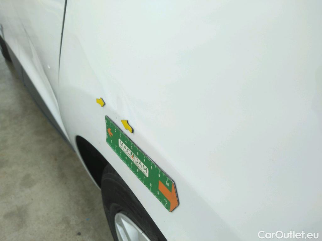  Renault  Clio  IV Air MediaNav 1.5 dCi 75CV BVM5 E6 #76
