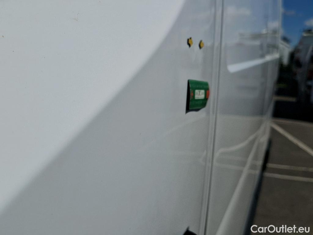  Renault  Master  III Fourgon L2H2 3 5 Grand Confort dCi #31