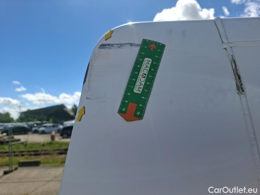  Renault  Master  III Fourgon L2H2 3 5 Grand Confort dCi #12