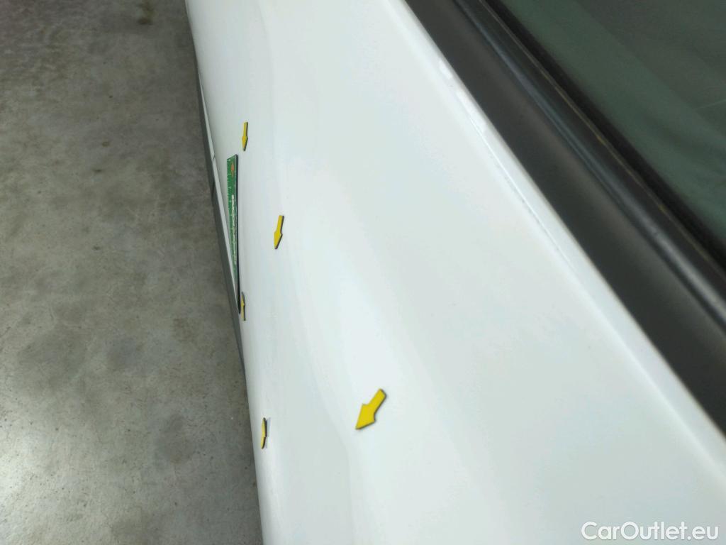  Renault  Clio  IV Air MediaNav 1.5 dCi 75CV BVM5 E6 #33