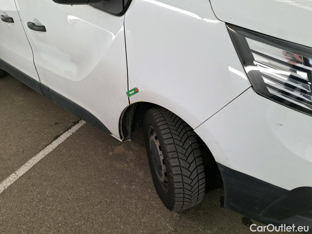  Renault  Trafic  Fourgon L2H1 3T Grand Confort 2.0 dCi 130CV BVM6 E6d #32