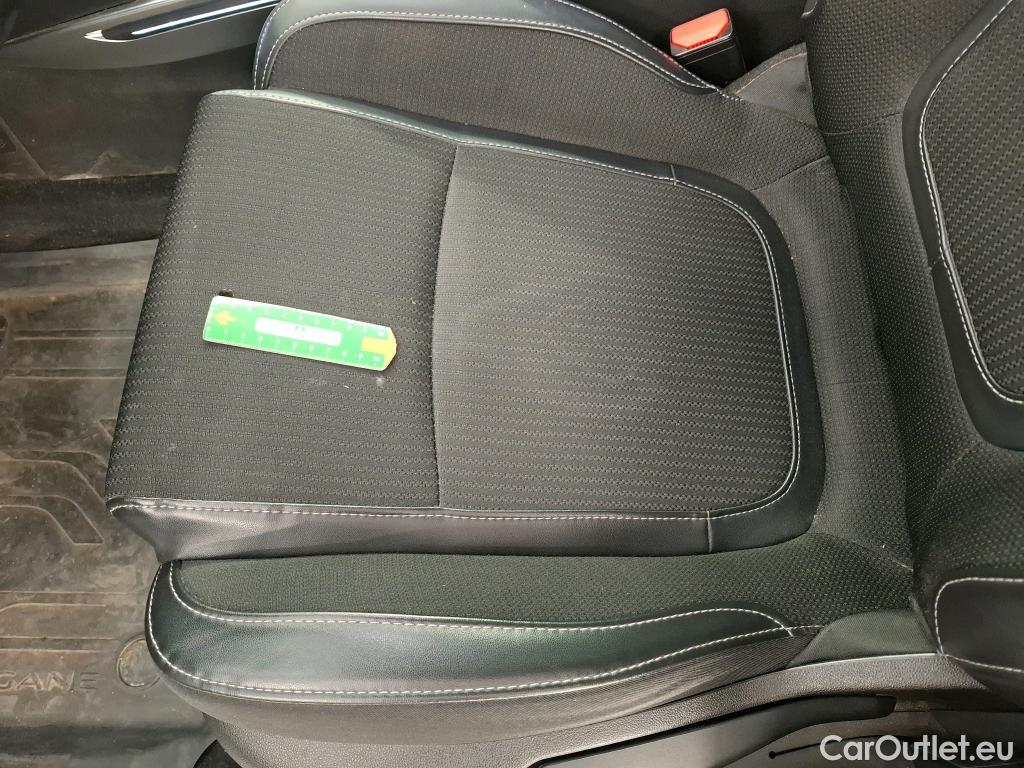  Renault  Megane Mégane Berline / 2020 / 5P / Berline techno TCe 140 EDC / TRANSFO VP/VF
 #5