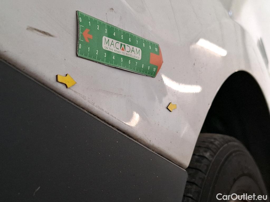  Renault  Trafic  Fourgon L2H1 3T Grand Confort 2.0 dCi 130CV BVM6 E6d #4