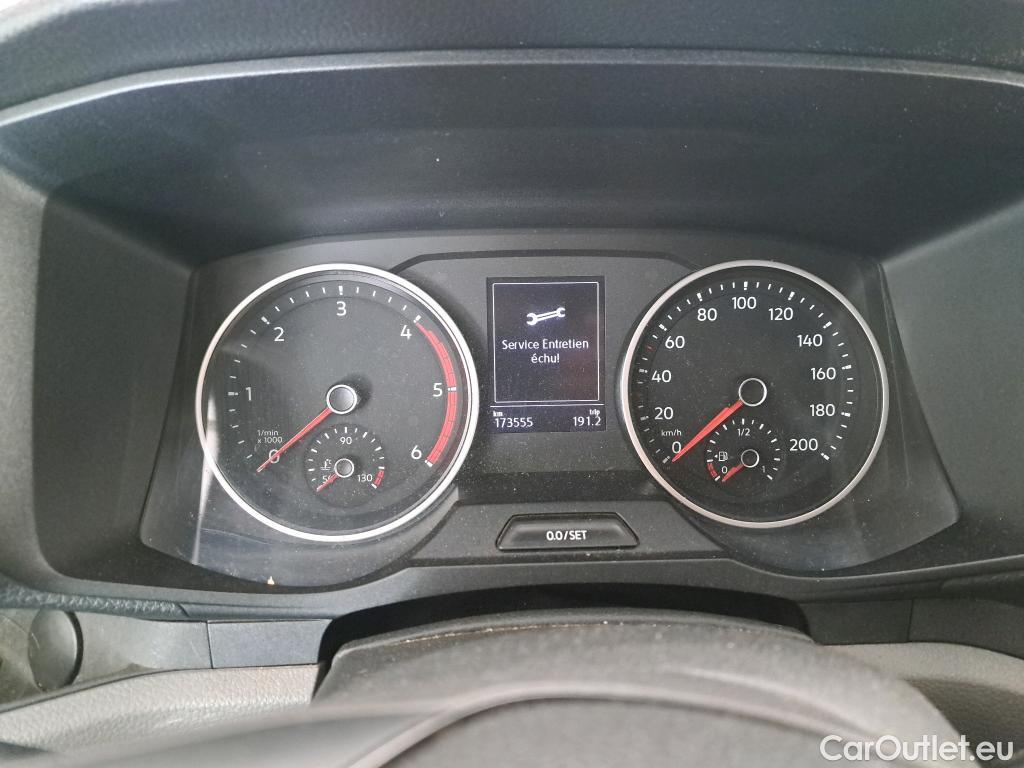  Volkswagen  Crafter  Fourgon Fourgon 35 mittlerer Radstand mit Hochdach FWD 2.0 140CV BVM6 #16
