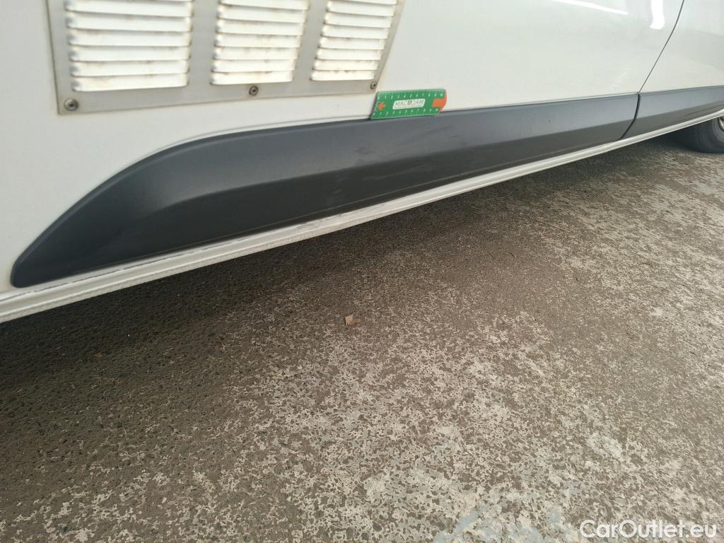  Peugeot  Expert  Fourgon Asphalt L2 2.0 HDi 150CV BVM6 E6dT #25