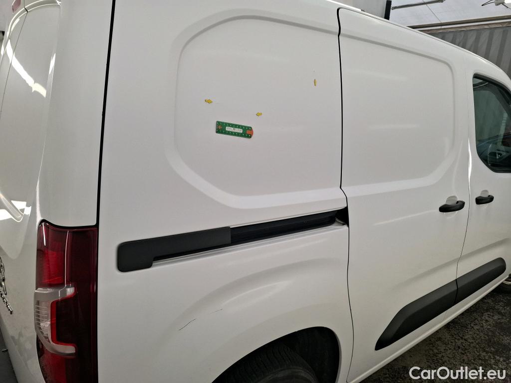  Peugeot  Partner PEUGEOT  VU 4p Fourgonnette BHDI 100 S&S STANDARD 1000KG PREMIUM #9