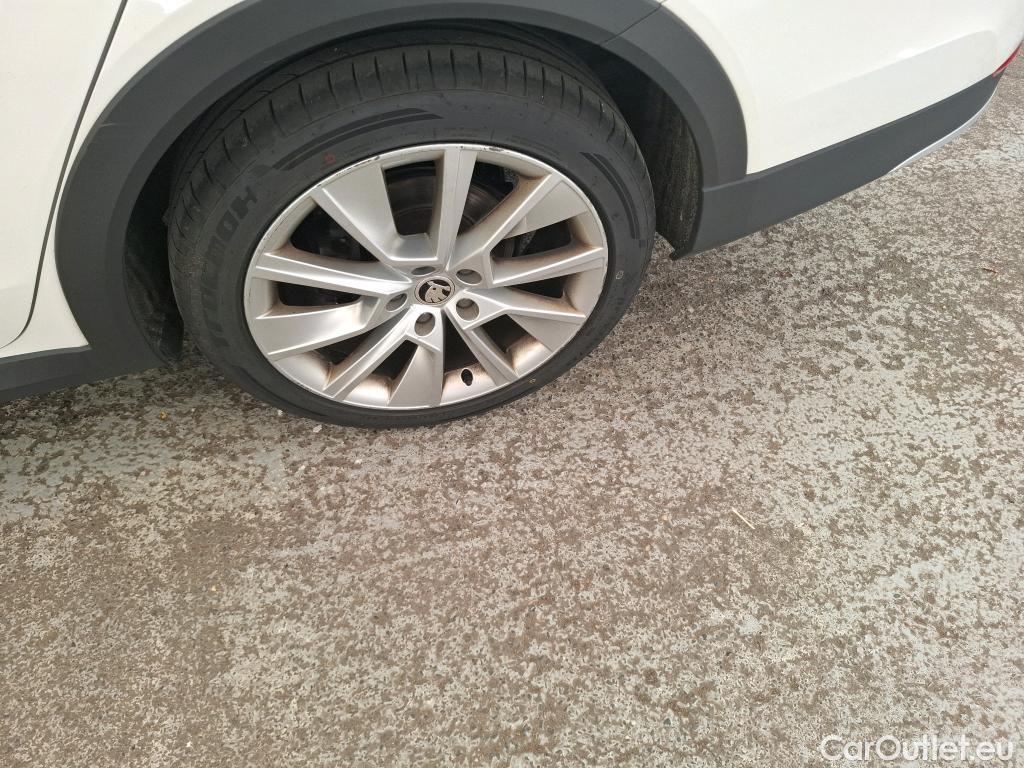  Skoda  Octavia  Break Scout 4x4 2.0 TDI 200CV BVA7 E6d #10