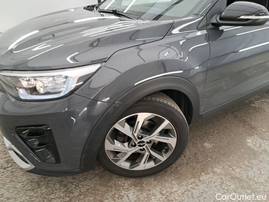  KIA  STONIC KIA  2020 5P SUV 10 TGDI 120 MHEV GT LINE BUSI DCT7 #14