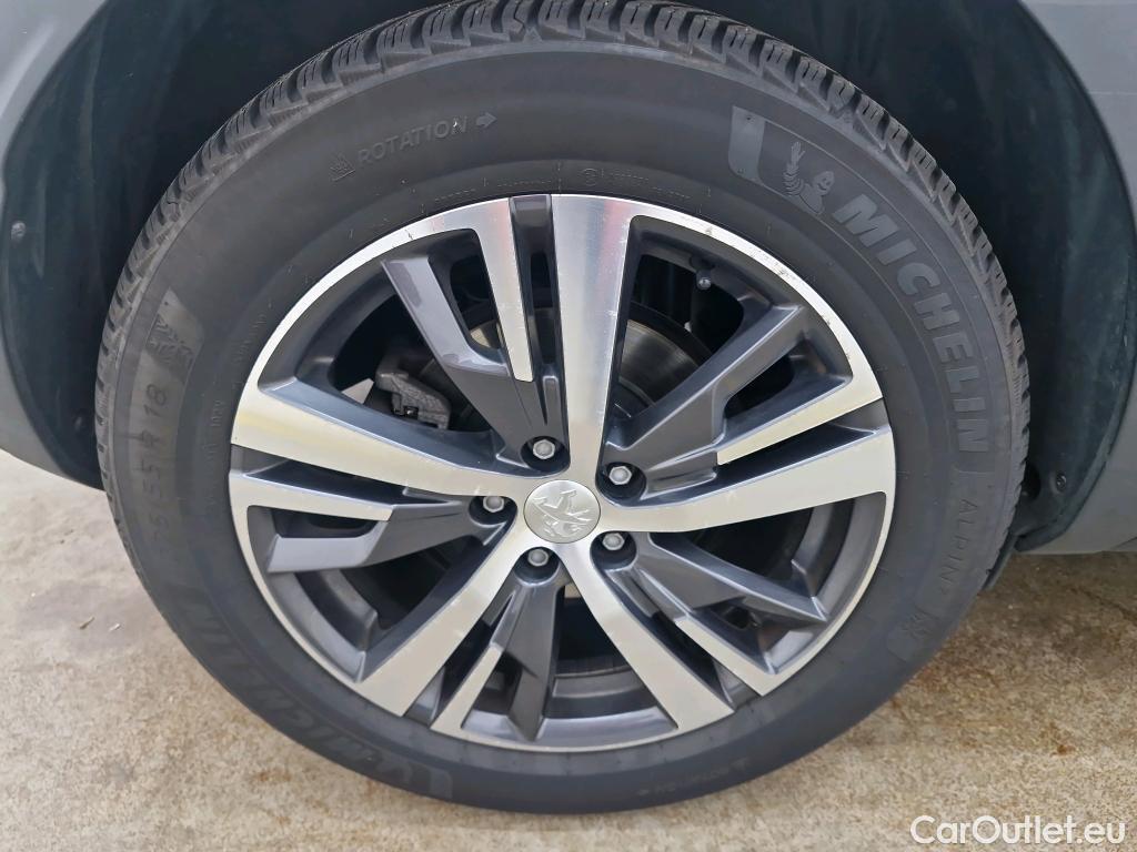  Peugeot  3008 PEUGEOT  / 2020 / 5P / SUV BlueHDi 130 S&S EAT8 Allure Pack #18