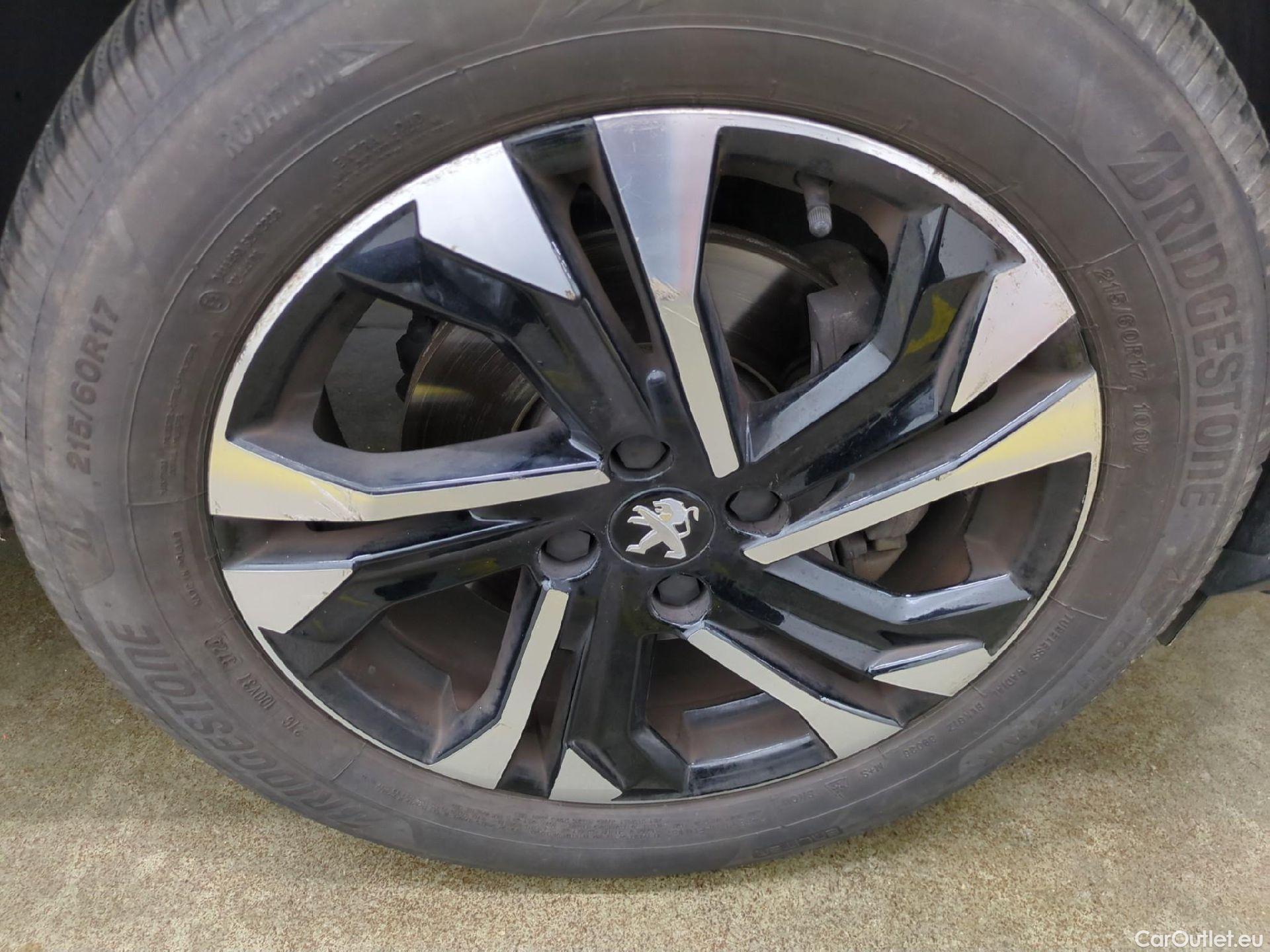  Peugeot  2008  Allure Business 1.5 HDi 130CV BVA8 E6d #4