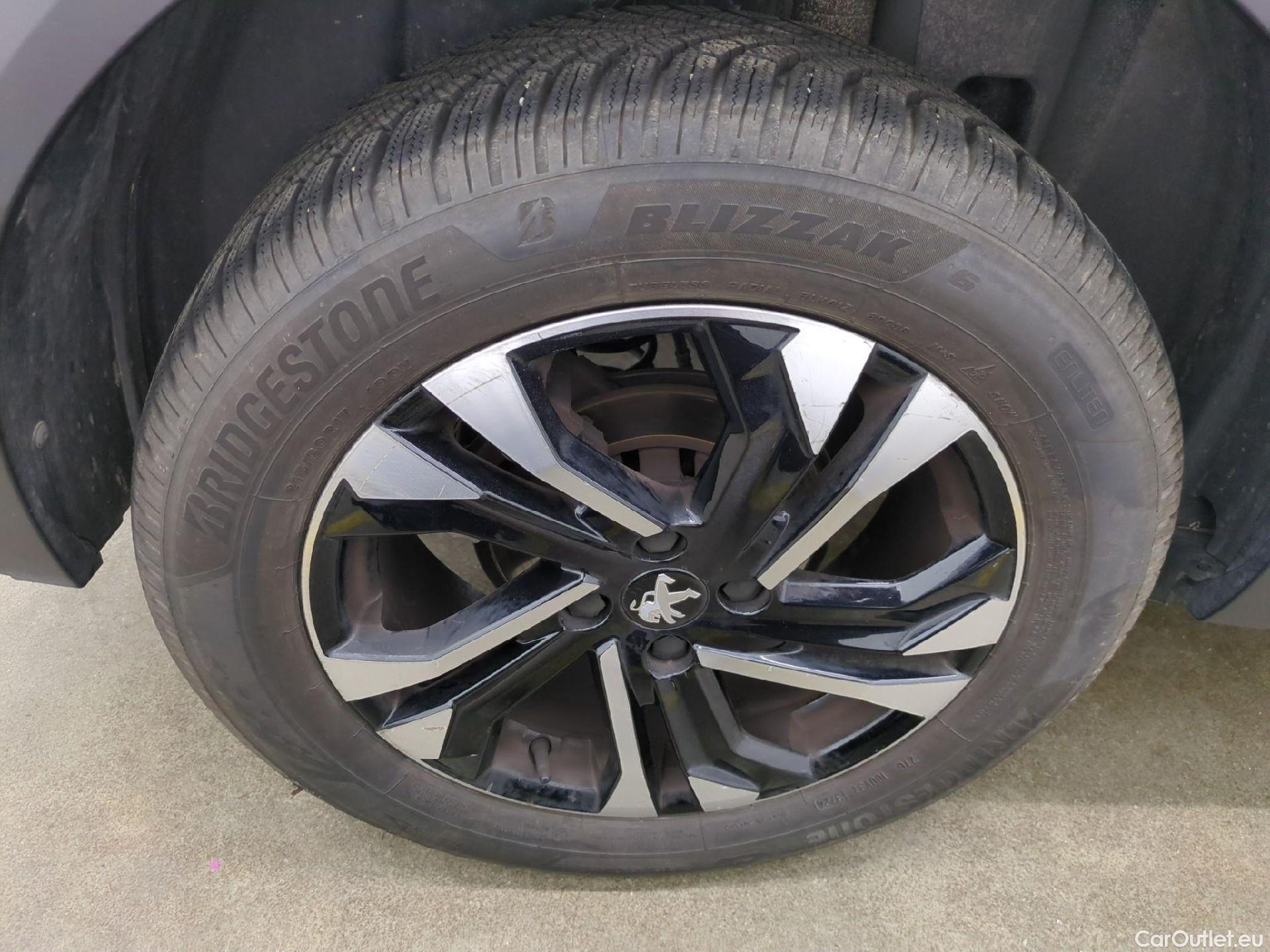  Peugeot  2008  Allure Business 1.5 HDi 130CV BVA8 E6d #15