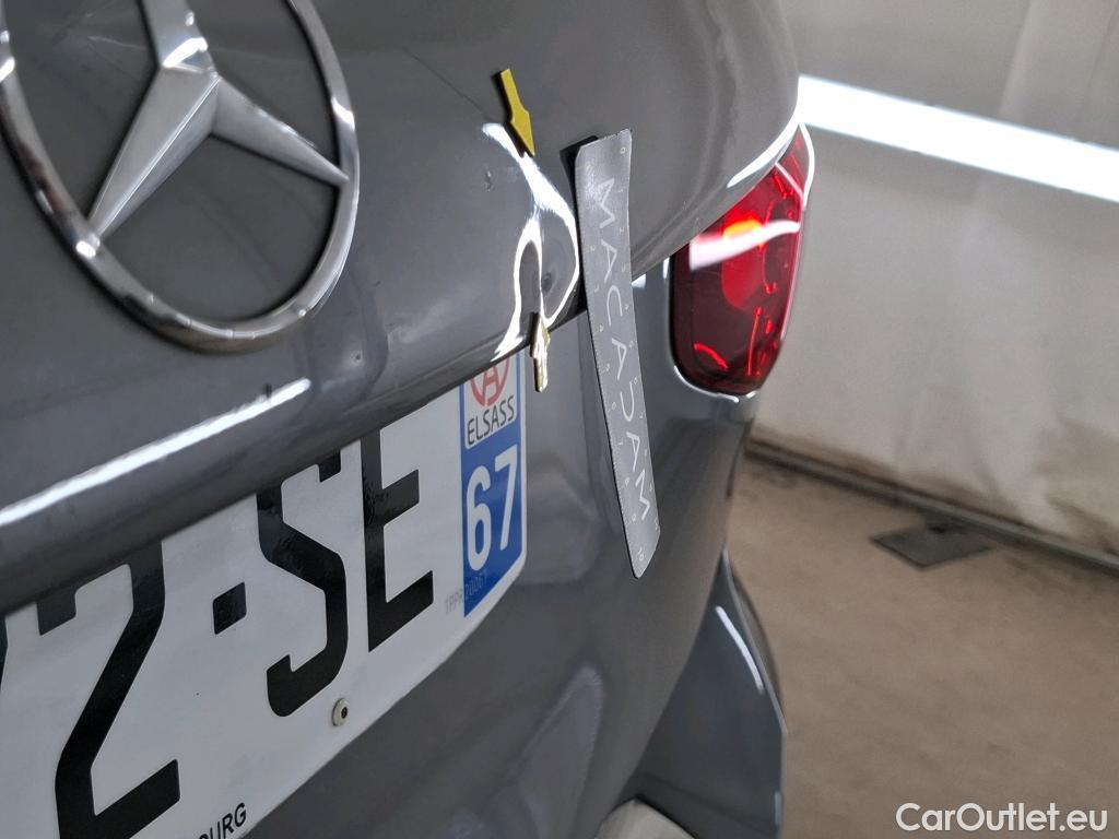  Mercedes  GLB MERCEDES-BENZ  / 2019 / 5P / SUV  200 d Business Line #27