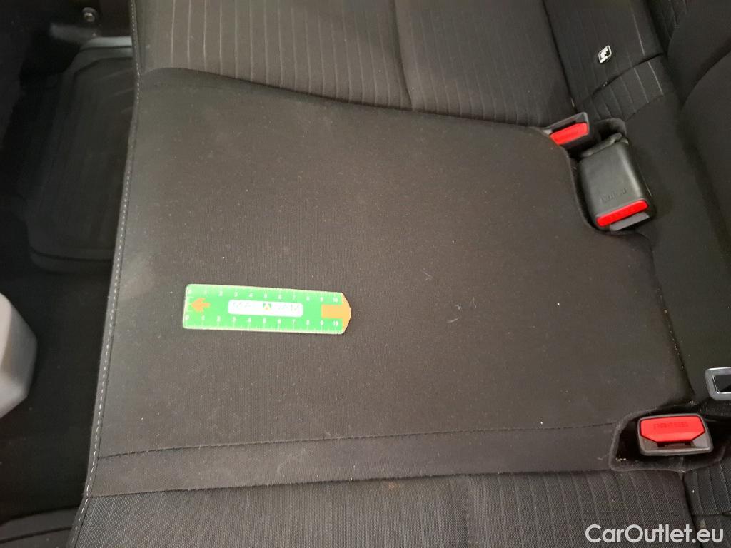  Hyundai  i20  Intuitive 1.2 85CV BVM5 E6d #18