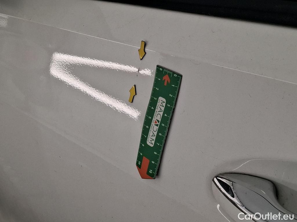  Mercedes  C-Klasse MERCEDES-BENZ Classe C Berline / 2021 / 4P / Berline C 220 d AMG Line #40