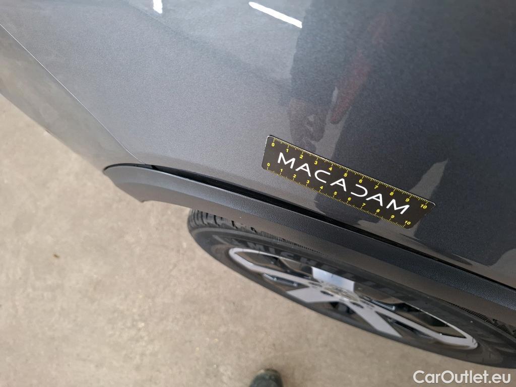  Mercedes  GLB MERCEDES-BENZ  / 2019 / 5P / SUV  200 d Business Line #42