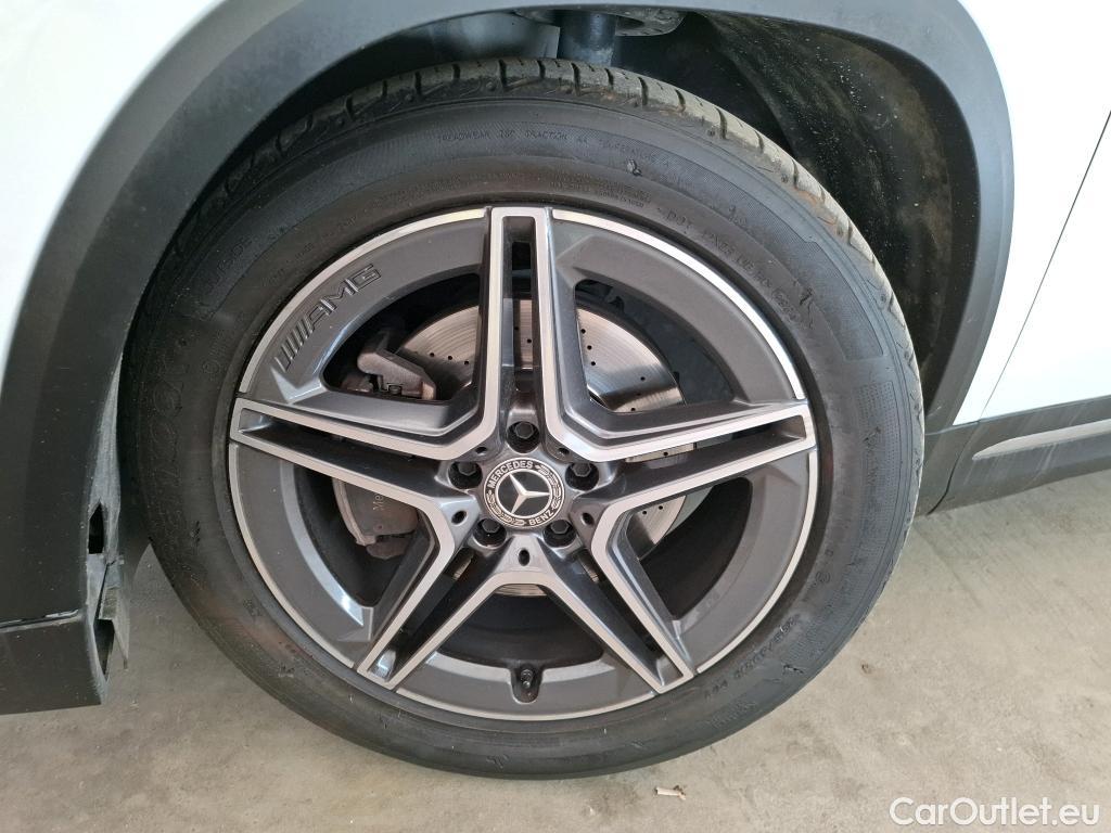  Mercedes  GLA MERCEDES-BENZ  / 2020 / 5P / SUV 1.3  200 AMG LINE DCT #9
