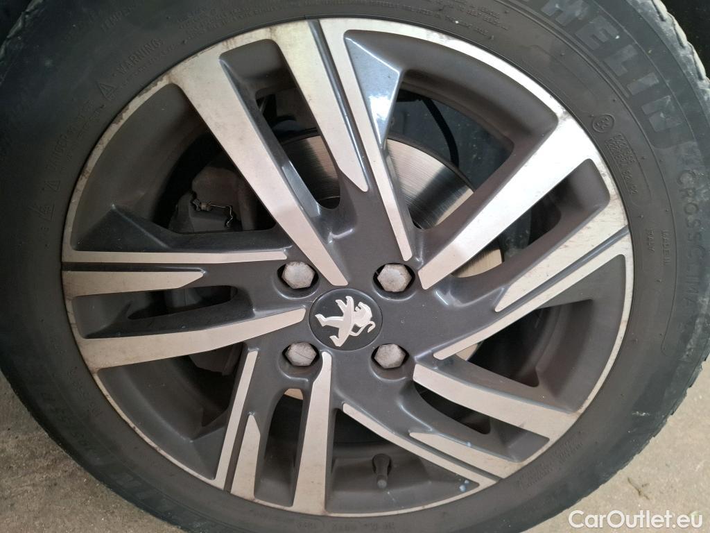  Peugeot  208  Allure Business 1.5 HDi 100CV BVM6 E6d #15