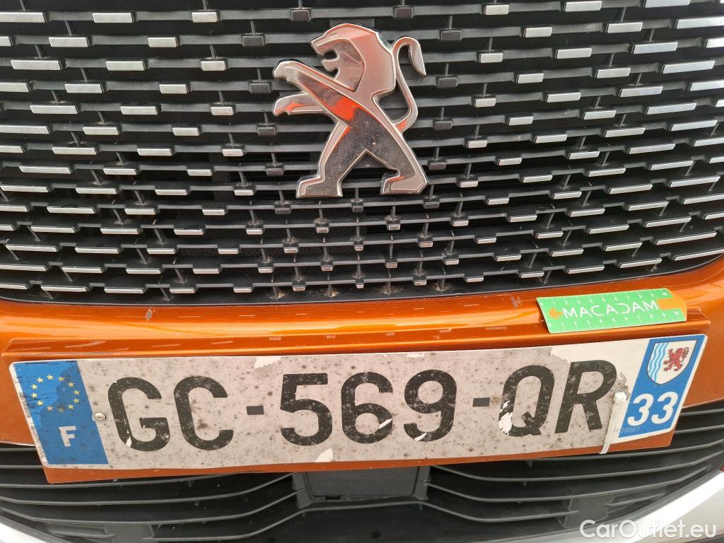 Peugeot  2008 PEUGEOT  / 2019 / 5P / Crossover BLUEHDI 110 S&S ALLURE BUSINESS #71