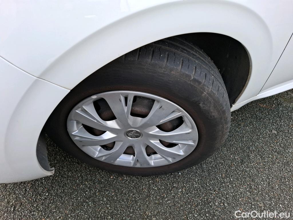 Peugeot  208  Active 1.2 PureTech 80CV BVM5 E6 #1