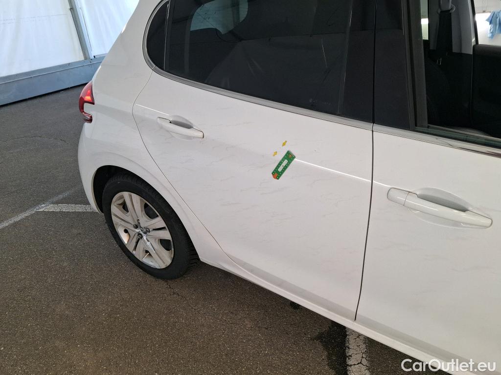  Peugeot  208 PEUGEOT  / 2015 / 5P / Berline &BLUEHDI 100 S&S ALLURE BUSINESS #18