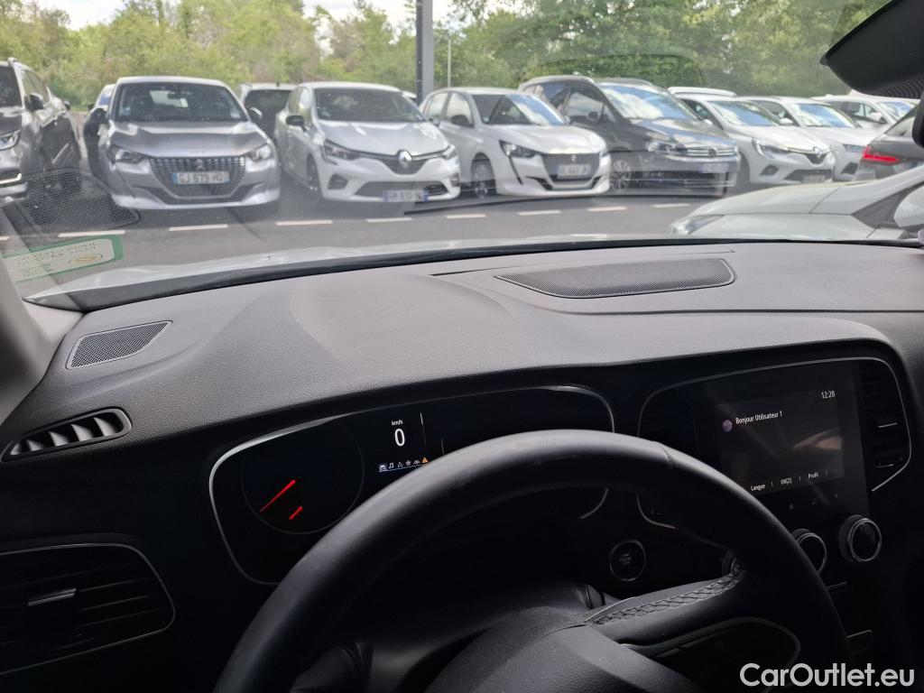  Renault  Megane RENAULT Mégane Berline / 2020 / 5P / Berline Business TCe 140 EDC FAP -21N TVU #38