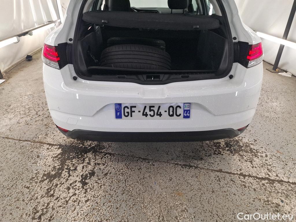  Renault  Megane RENAULT Mégane Berline / 2020 / 5P / Berline Business TCe 140 EDC FAP -21N TVU #29