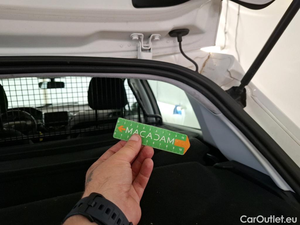  Peugeot  208 PEUGEOT  Affaire / 2015 / 5P / Berline &BlueHDi 100 €6.c S&S PREMIUM PACK #43