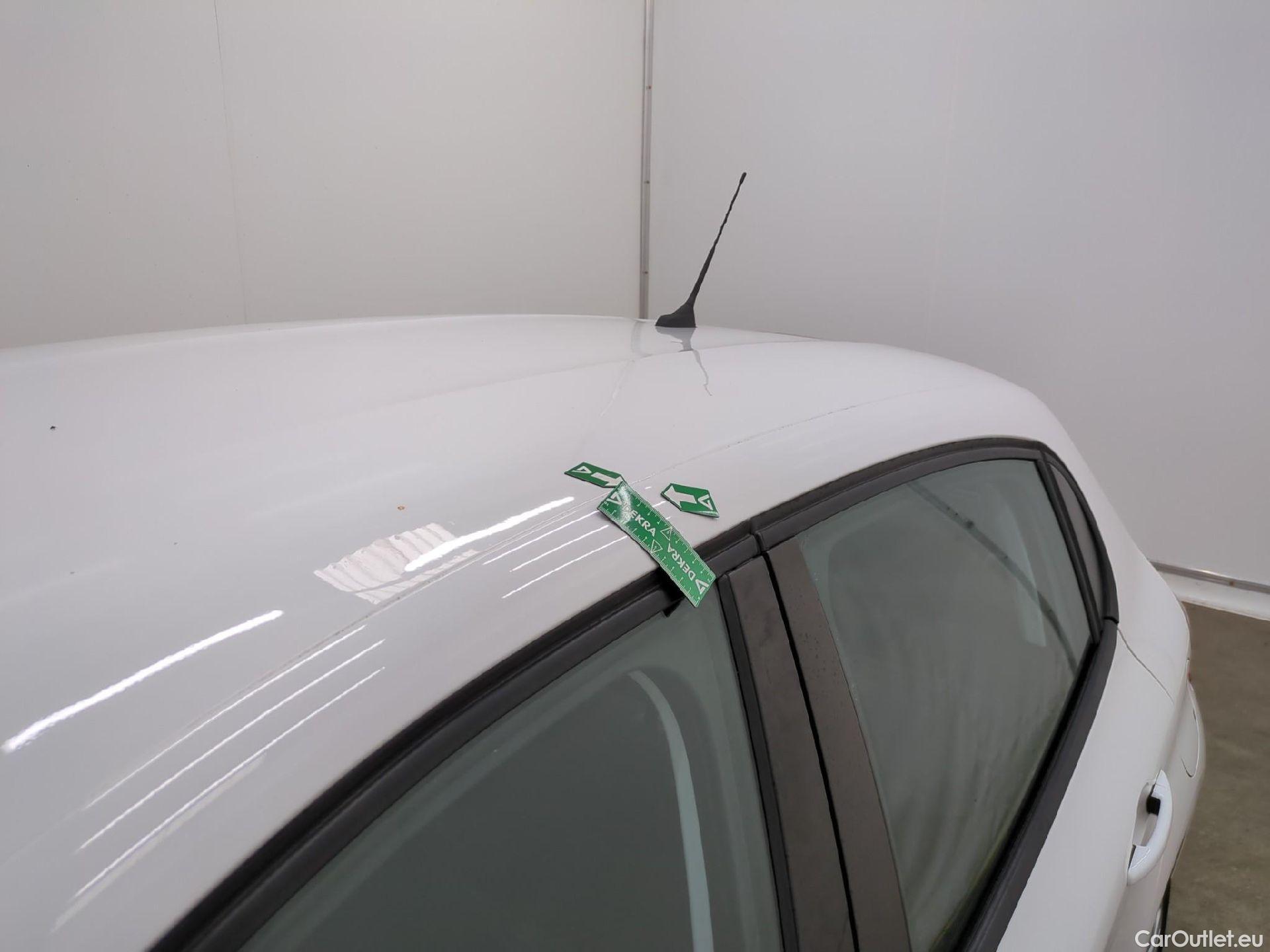  Peugeot  208  Affaire Premium Pack 1.5 HDi 100CV BVM5 E6dT #36