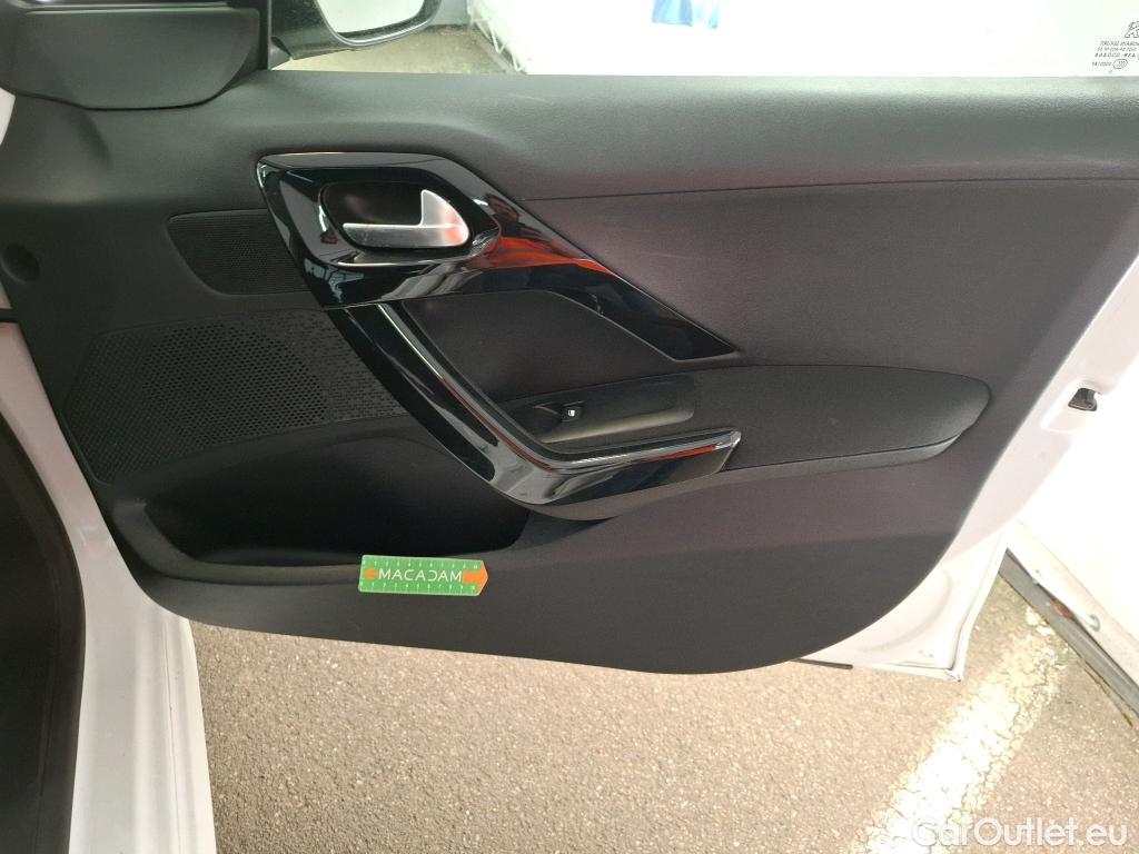  Peugeot  208 PEUGEOT  Affaire / 2015 / 5P / Berline &BlueHDi 100 €6.c S&S PREMIUM PACK #27