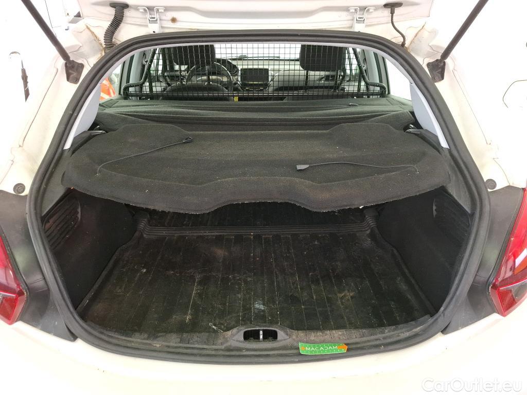  Peugeot  208 PEUGEOT  Affaire / 2015 / 5P / Berline &BlueHDi 100 €6.c S&S PREMIUM PACK #17